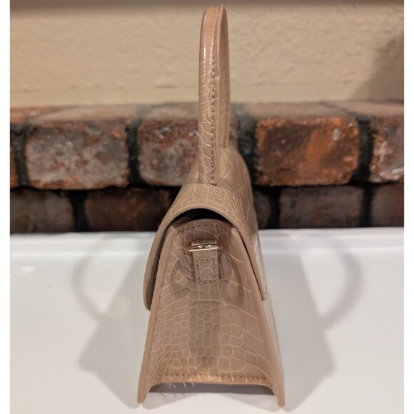 H&M Faux Croc Mini Top Handle Bag Beige Tan w/ Gold Chain Crossbody - Picture 3 of 10